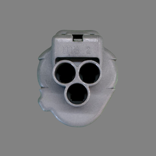 3 pin Sumitomo style connector suits some Toyota crank angle sensors and air con compressors